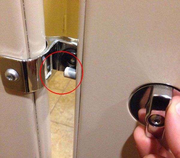 bathroom-lock