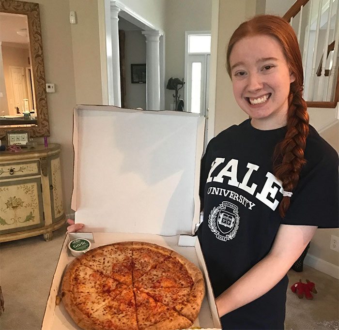 girl-essay-about-pizza-1